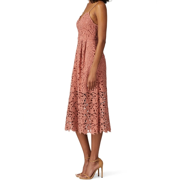 ASTR The Label Lace A Line Midi Dress Pink Mauve Size: Medium - Picture 11 of 16